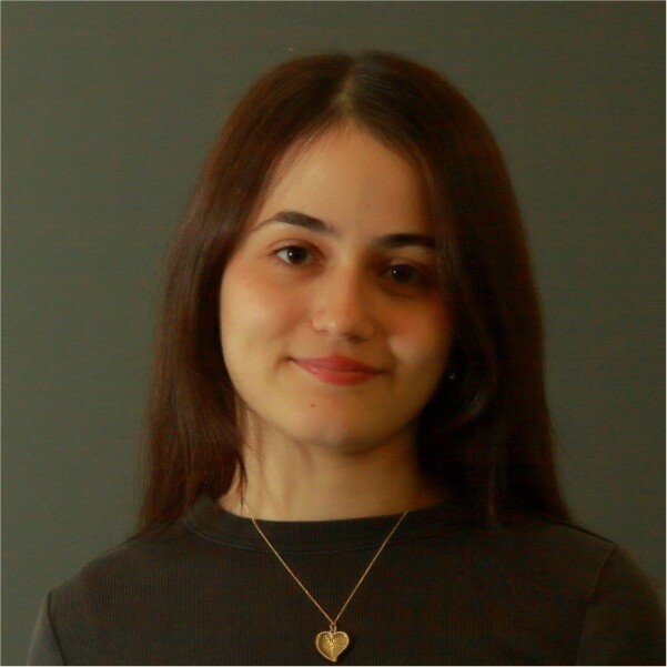 Zeynep Savaseri